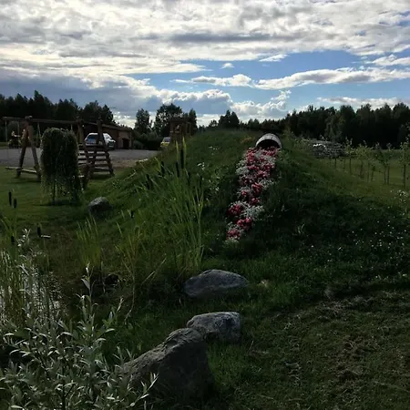 Jaunbirzes Semesterbostad *